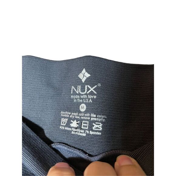 Nux Women’s Moderate Compression Cropped Leggings NWT Size Medium - Picture 5 of 6